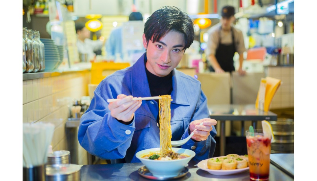 That popular actor, Achiru Kimura, participates in the curry strategy! We heard impressions of the limited-time menu at each store and their enthusiasm for the anniversary concert scheduled for December.